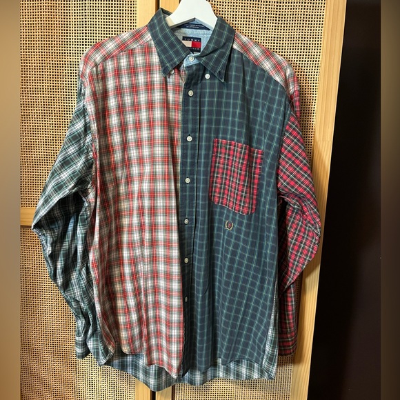 Tommy Hilfiger Men’s M Colorblock Plaid Button Down - Picture 1 of 4